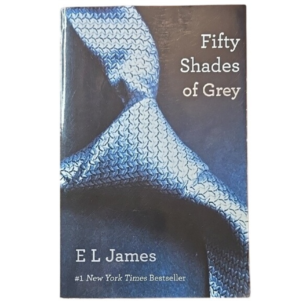 Fifty‎ Shades of Grey by E. L. James - Paperback